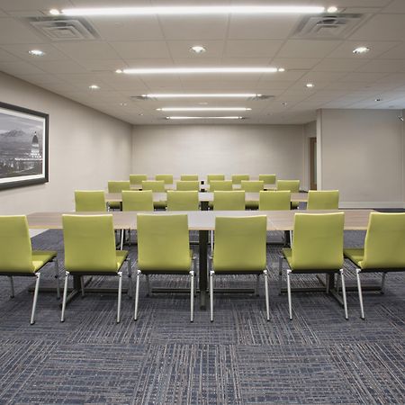 Holiday Inn Express - Mccook By Ihg Exterior photo