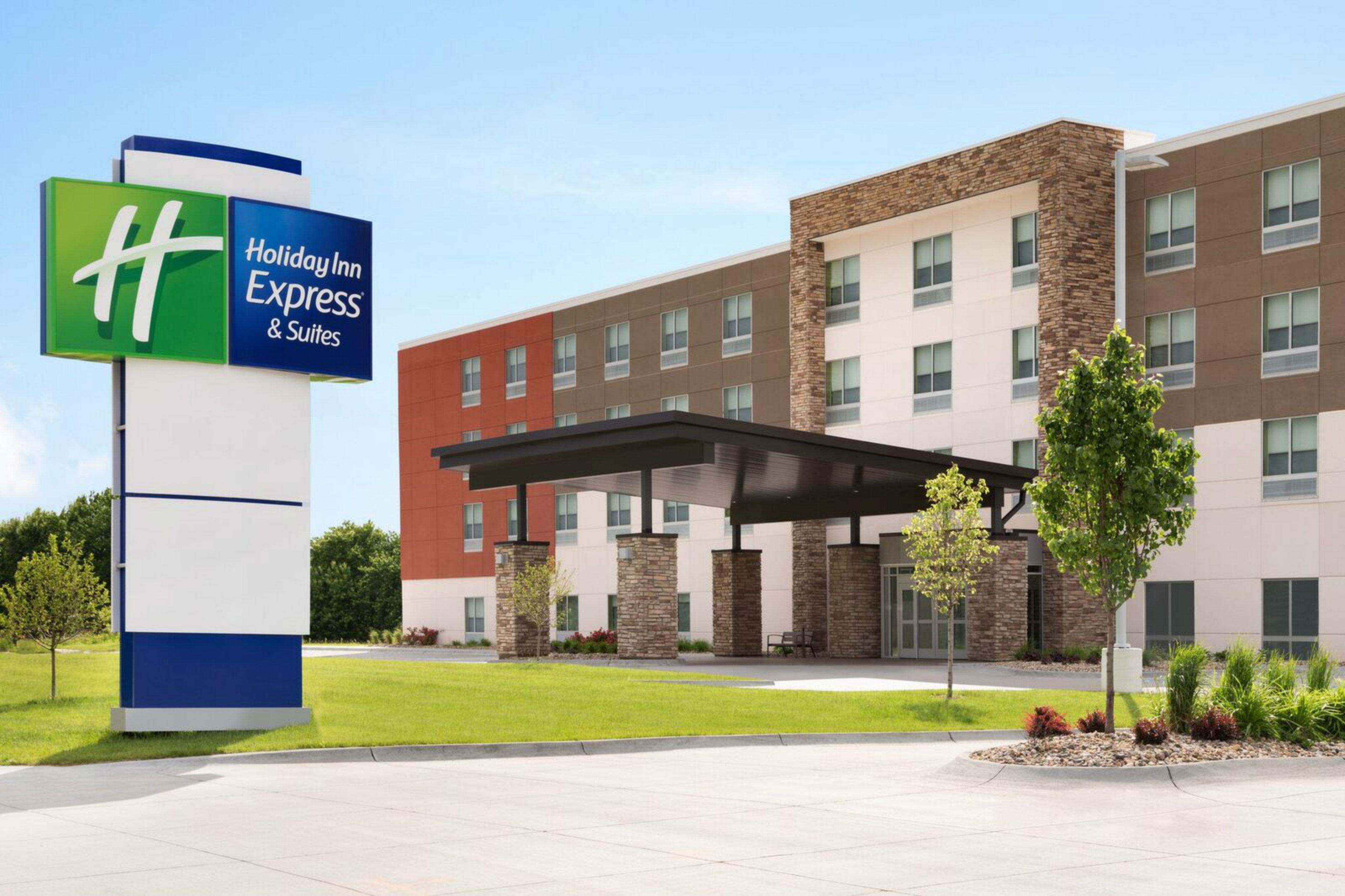 Holiday Inn Express - Mccook By Ihg Exterior photo
